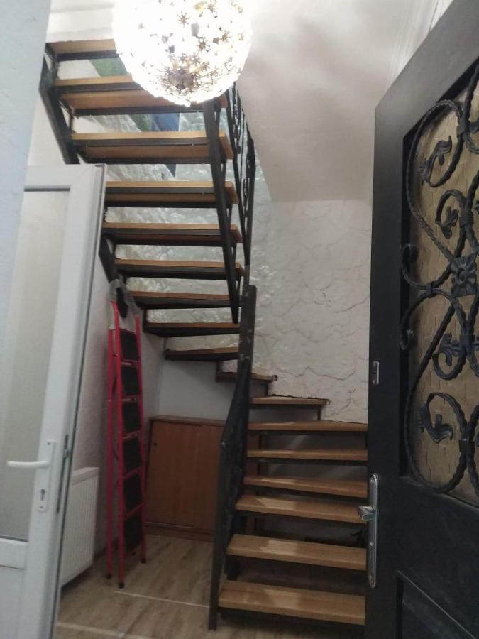 4 Chocolate Apartments In Old Tbilisi Ngoại thất bức ảnh