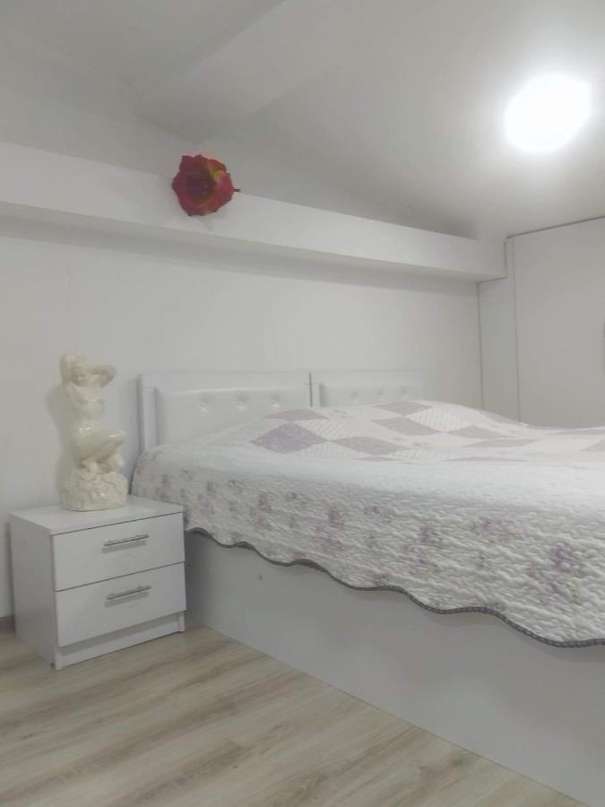 4 Chocolate Apartments In Old Tbilisi Ngoại thất bức ảnh