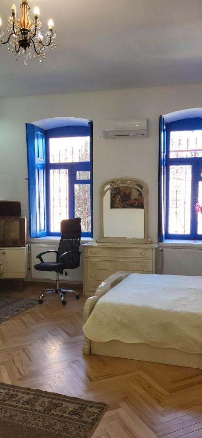4 Chocolate Apartments In Old Tbilisi Ngoại thất bức ảnh