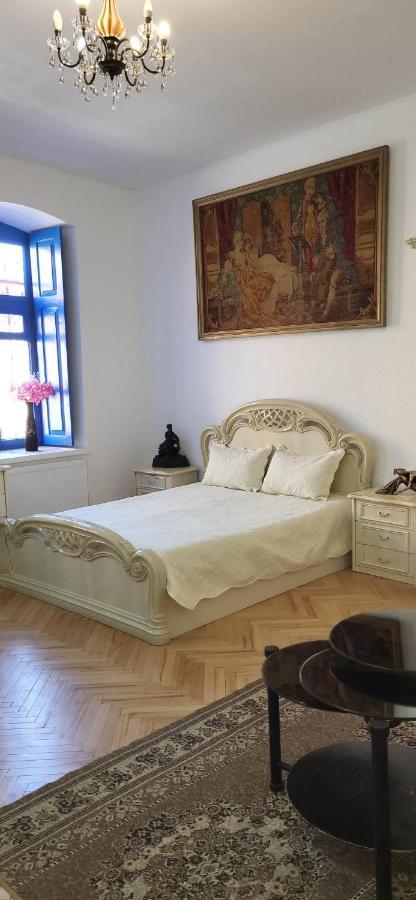 4 Chocolate Apartments In Old Tbilisi Ngoại thất bức ảnh